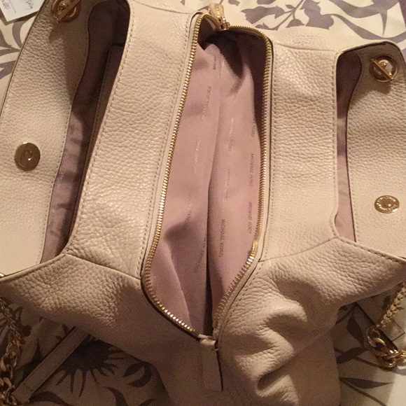 MICHAEL Michael Kors Handbags - Michael Kors Jet Set Chain Tote